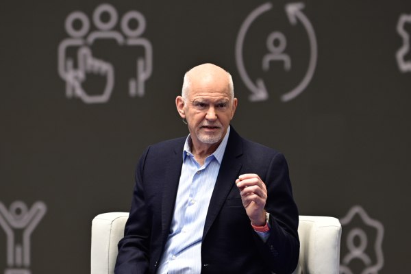 Παπανδρέου σε Συμβούλιο της Ευρώπης: Η κατάσταση στην Ουγγαρία αφορά όλους στην Ευρώπη