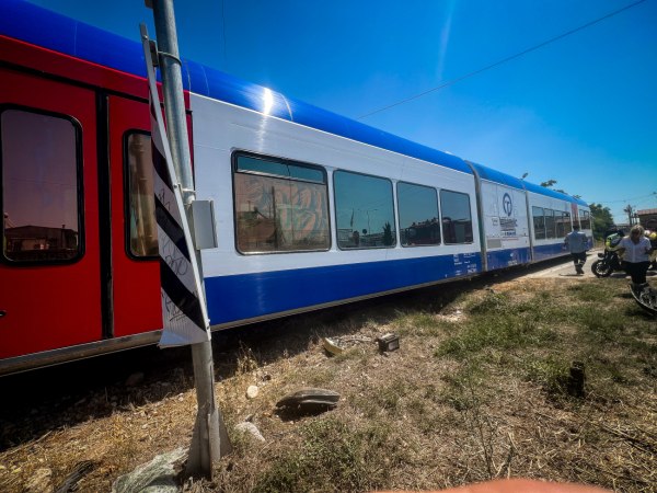 Τρένο παρέσυρε κοπάδι ζώων στην Αλίαρτο και ακινητοποιήθηκε για 1,5 ώρα