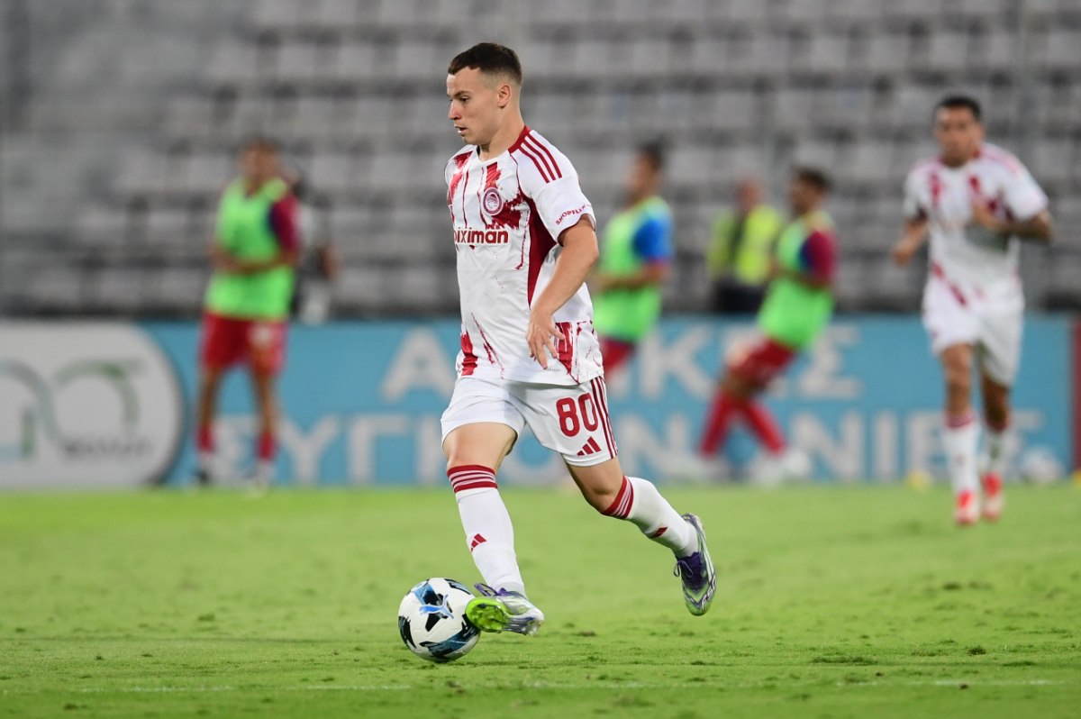 Στη βασική εντεκάδα του Ολυμπιακού Β’, Πνευμονίδης και Λιατσικούρας