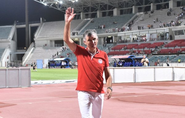 Αφιέρωμα σε Ολυμπιακό και Μεντιλίμπαρ από τη Μπαρτσελόνα: «Ο αρχιτέκτονας της επιστροφής στο Champions League»