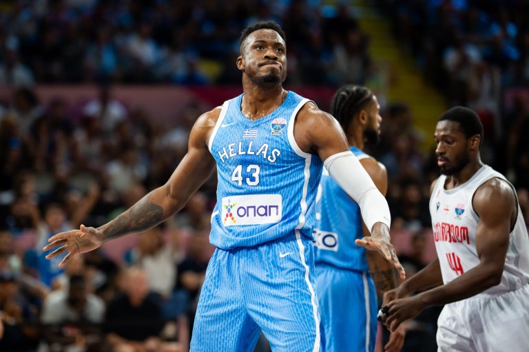 Οι διαιτητές της αναμέτρησης της Εθνικής με το Ισραήλ για τη φάση των «16»