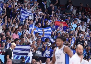 Η «μάχη» της κερκίδας στο Ελλάδα – Τουρκία: Πόσοι Έλληνες και Τούρκοι φίλαθλοι θα είναι στο στάδιο (vid)