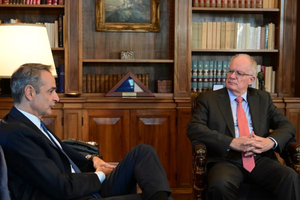 Νέα Αριστερά για συνάντηση Μητσοτάκη – Τασούλα: Ο πρωθυπουργός αδυνατεί να καταλάβει την πραγματικότητα