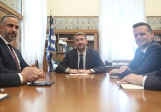 Ανδρουλάκης με δήμαρχο Βηθλεέμ: Προτεραιότητα για το ΠΑΣΟΚ, να σταματήσει άμεσα η εθνοκάθαρση στη Γάζα