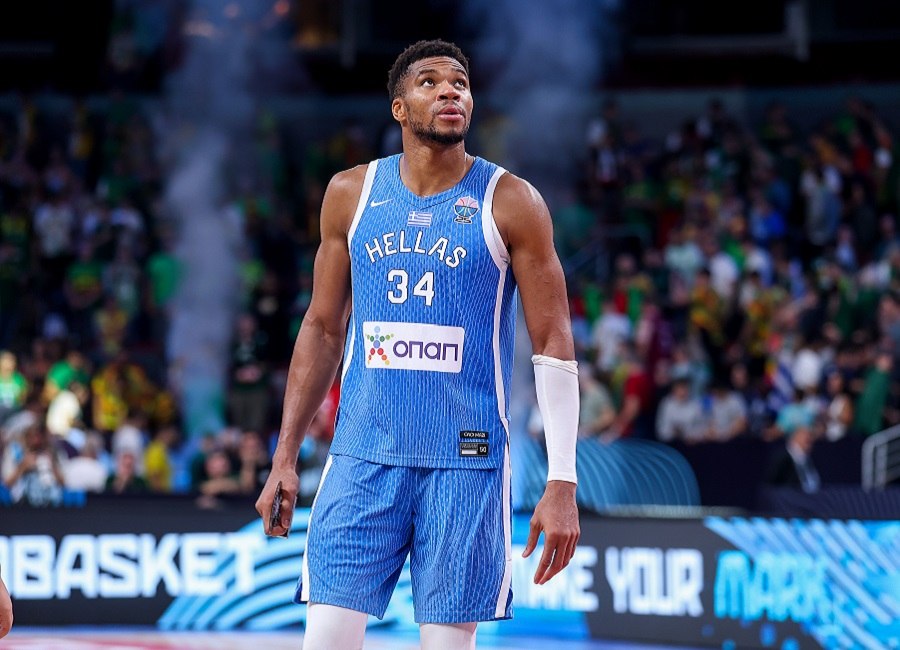 Γιάννης Αντετοκούνμπο στους συμπαίκτες του: «Δεν κερδίσαμε κάτι ακόμη»