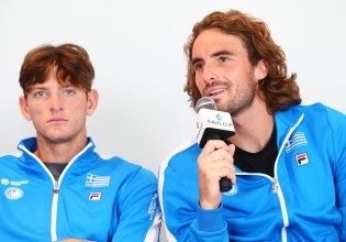 Τσιτσιπάς: «Είμαι περήφανος όταν βγαίνω στο γήπεδο με την Ελλάδα»