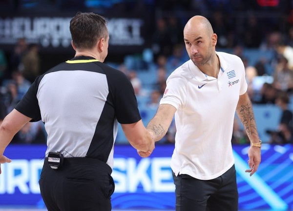 Σύνθημα ανάκαμψης έδωσε ο Σπανούλης: «Μεγάλη υπόθεση για τη χώρα μας το μετάλλιο»