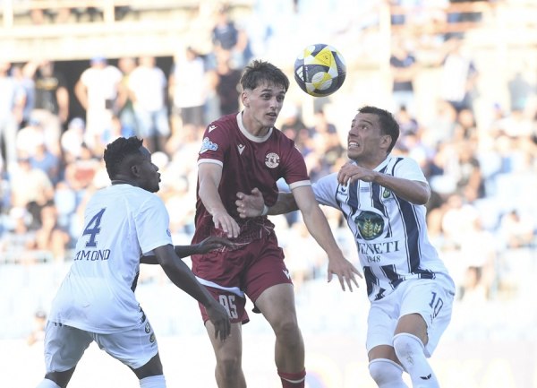 Super League 2: «Κόλλησε» στην πρεμιέρα ο Ηρακλής