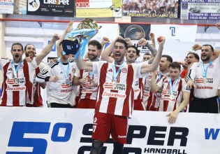 Ολυμπιακός – ΑΕΚ 24-23: Οι ερυθρόλευκοι κατέκτησαν το Σούπερ Καπ για 4η σερί χρονιά – Δείτε την απονομή (vid)