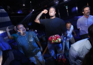 «Πού ‘σαι Θανάση»: Η ξεχωριστή αφιέρωση της Εθνικής στον Αντετοκούνμπο (pics, vid)