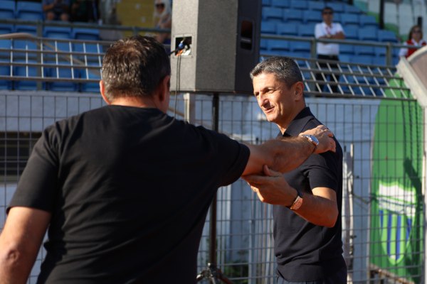 Λουτσέσκου: «Αποτέλεσμα-ντροπή, αναλαμβάνω την ευθύνη»