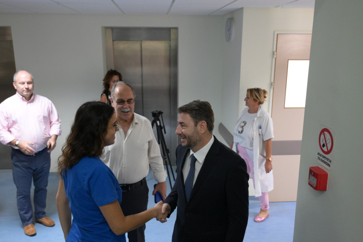 Ανδρουλάκης: Επίσκεψη στο νοσοκομείο Κυθήρων – Ζήτησε υψηλού επιπέδου υπηρεσίες δημόσιας υγείας για όλους