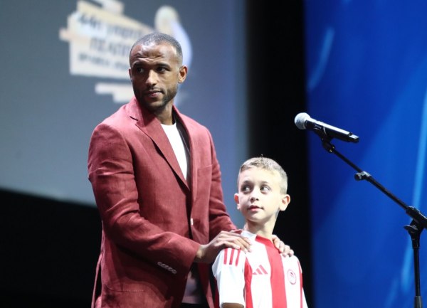 Βραβεία ΠΣΑΠΠ: Η καλύτερη 11άδα της περσινής σεζόν – Οι επτά είναι Έλληνες (vids)