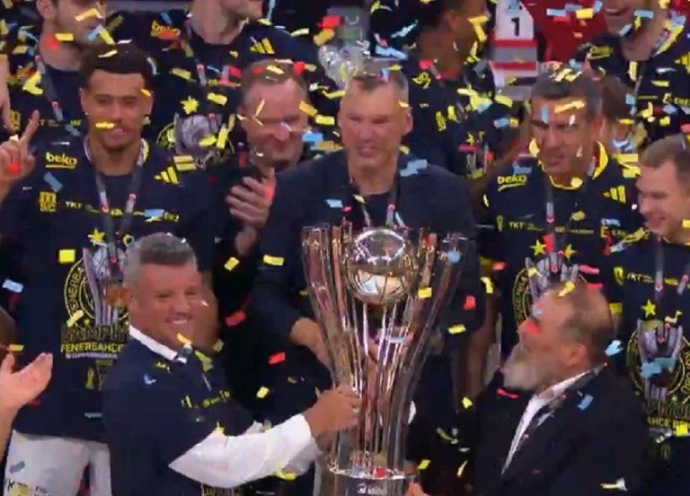 Φενέρμπαχτσε – Μπεσίκτας 85-83: Η ομάδα του Γιασικεβίτσιους κατέκτησε το Super Cup