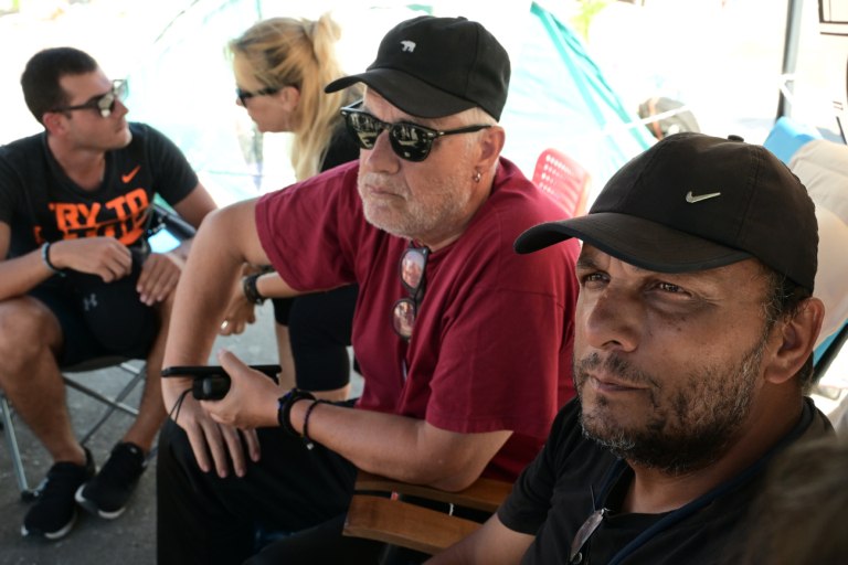 Τέμπη: Σταματάει την απεργία πείνας ο Δημήτρης Οικονομόπουλος – Τι λένε οι γιατροί για την υγεία του Ρούτσι