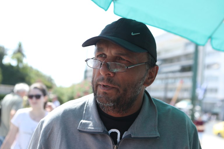 «Πράσινο φως» για την εκταφή του Ντένις Ρούτσι μόνο για το DNA – Συνεχίζει την απεργία πείνας ο πατέρας του