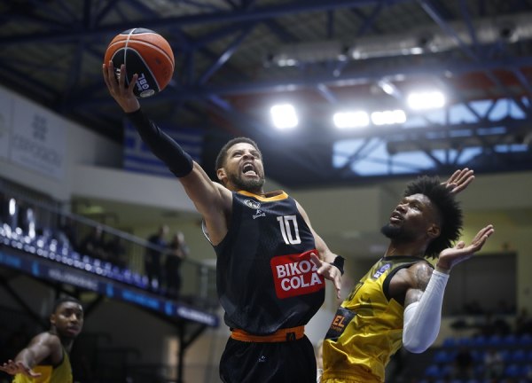 ΑΕΚ – Προμηθέας 70-84: Στον τελικό του Σούπερ Καπ οι Πατρινοί με Γκρέι (vid)