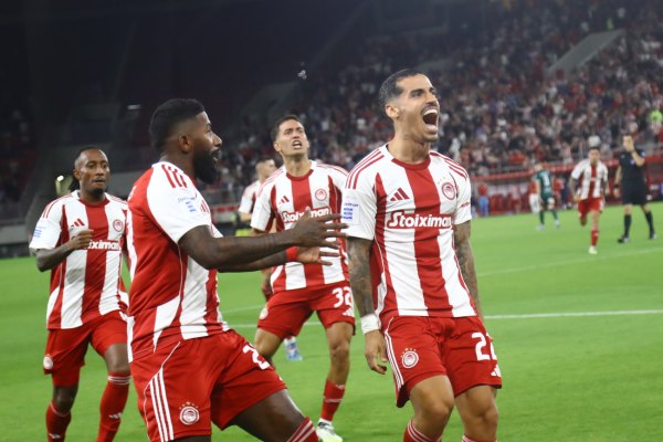 H βαθμολογία της Super League μετά τη νίκη του Ολυμπιακού και την ισοπαλία στο «Κλεάνθης Βικελίδης» (pic)