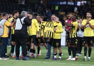 Μάριος Ηλιόπουλος: Η έκπληξη και το… σόου για τις 400 συμμετοχές του Πέτρου Μάνταλου (vid)