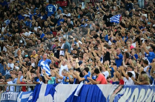 «Τρέλα» για την Εθνική Ελλάδας: Sold out το «Γ. Καραϊσκάκης» για το ματς με τη Δανία (pic)