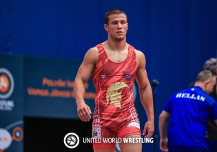 Εξασφάλισε το ασημένιο και πάει για το χρυσό ο Κουγιουμτσίδης στο Παγκόσμιο Πρωτάθλημα πάλης