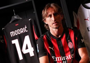 Μόντριτς: «Πετάει» και η φανέλα του στη Μίλαν