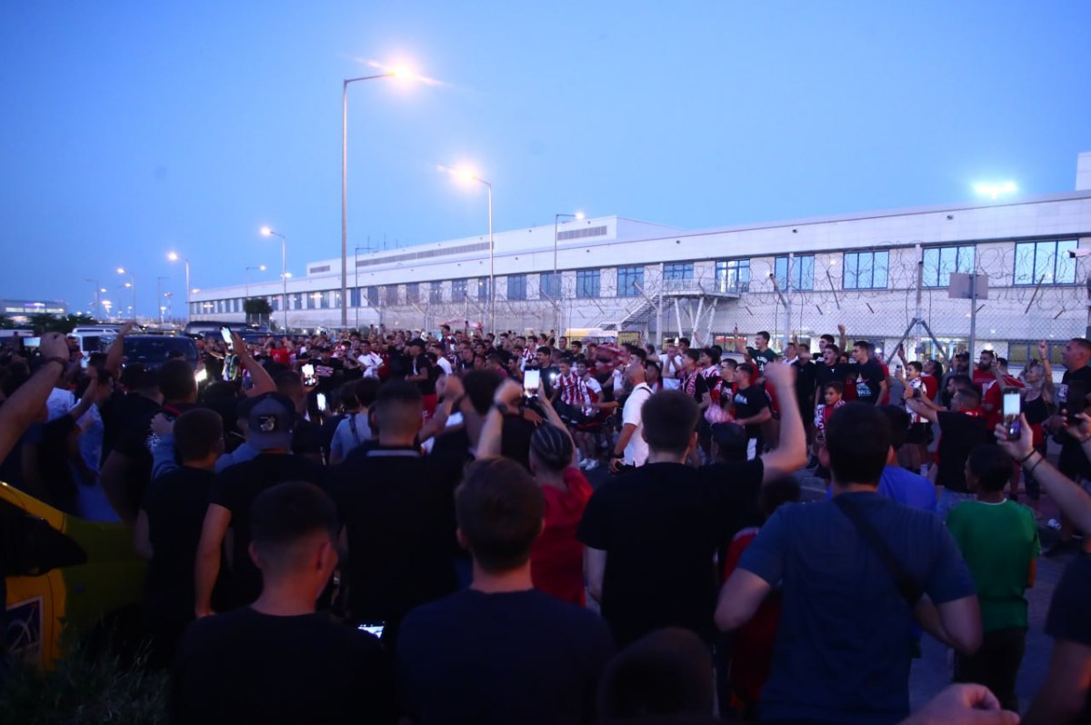 Ολυμπιακός: «Τρέλα» για Ποντένσε: Χαμός στο Ελ. Βενιζέλος για τον Πορτογάλο σούπερ σταρ (vids)