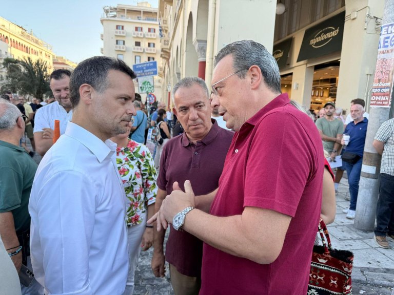 ΔΕΘ: Τετ α τετ Φάμελλου-Δούκα στο συλλαλητήριο – «Αυτά που κάνει ο Μητσοτάκης τελειώνουν την αυτοδιοίκηση»