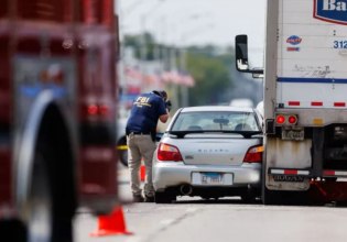 Σικάγο: Ο δήμαρχος ζητά τη διεξαγωγή έρευνας για τον θάνατο μετανάστη από πυροβολισμό πράκτορα της ICE