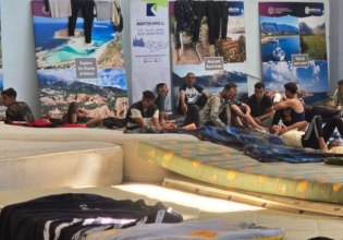 Κρήτη: Νέες καραβιές με μετανάστες – Ξεχασμένοι σε πρόχειρους χώρους και συνθήκες εξαθλίωσης όσοι φτάνουν