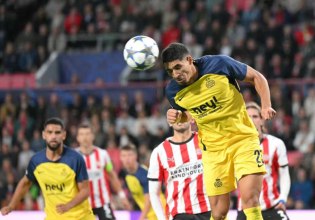 Λιώνει το άλλοτε μεγαλύτερο παγόβουνο του κόσμου – Ταξιδεύει 45 χρόνια