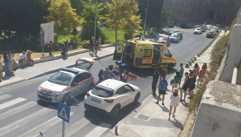 Κρήτη: Τροχαίο στο κέντρο του Ηρακλείου – Γυναίκα παρασύρθηκε από ΙΧ