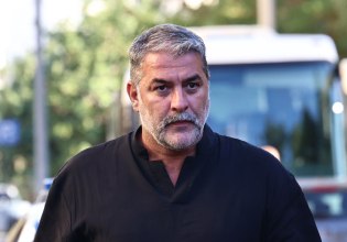 Βασίλης Μπισμπίκης: 1.200 ευρώ πρόστιμο και αφαίρεση διπλώματος για 1 μήνα – Βίντεο λίγα λεπτά μετά το τροχαίο