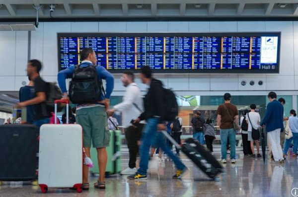 Υπερτυφώνας Ραγκάσα: Σε συναγερμό οι Φιλιππίνες – Ενδεχόμενη αναστολή πτήσεων στο Χονγκ Κονγκ