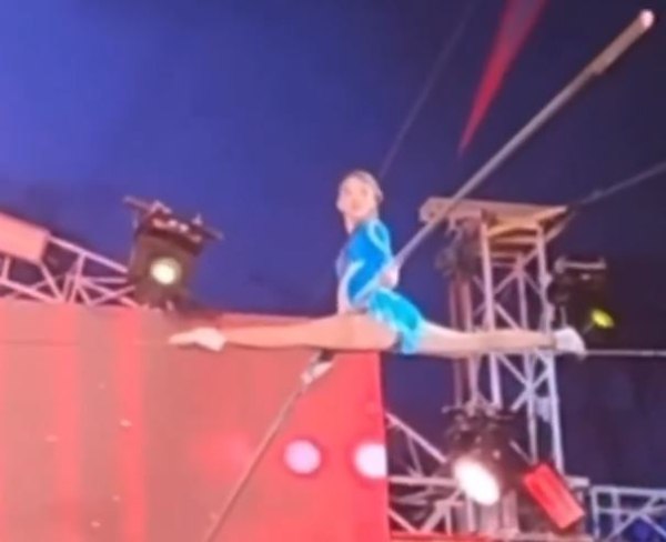 Κολομβία: Σοκαριστικό βίντεο – 19χρονη ακροβάτισσα έπεσε από ύψος 9 μέτρων ένω έκανε σπαγκάτο