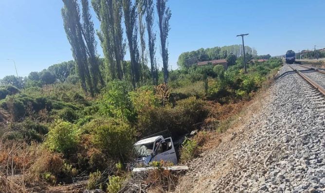 Σουφλί: Τι λέει η Hellenic Train για το τροχαίο με το τρένο