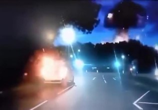 Αγγλία: Μεγάλη φωτιά από ισχυρή έκρηξη σε βιομηχανική μονάδα στο Σουίντον