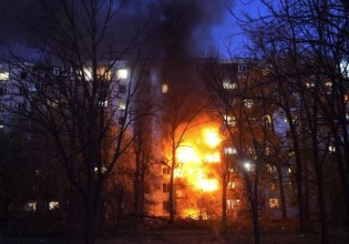 Ουκρανία: Άγριο σφυροκόπημα στο Κίεβο από τη Ρωσία  – Η Πολωνία έκλεισε τον εναέριο χώρο της