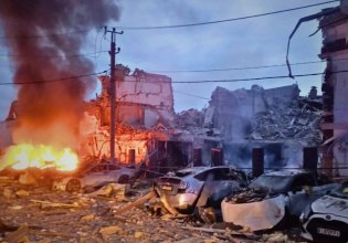 Ουκρανία: Ένα 12χρονο κορίτσι ανάμεσα στους νεκρούς στο Κίεβο – Τι λέει ο Ζελένσκι