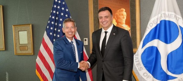 ΗΠΑ: Τη σειρά συναντήσεων υψηλού επιπέδου συνέχισε ο Β. Κικίλιας – Συνάντηση με τον υπ. Μεταφορών, Σον Ντάφι