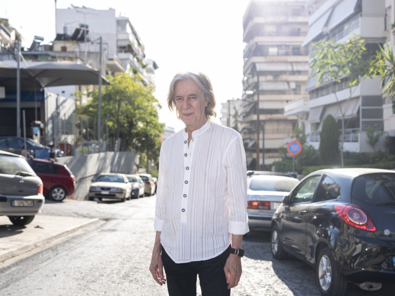 Κώστας Τουρνάς στο in: «Άλλοι έκαναν τα λεφτά τους οικόπεδα· εγώ τα έριξα στη μουσική»