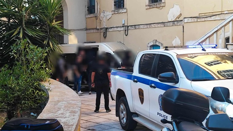 Κρήτη: Προθεσμία να απολογηθούν πήραν οι συλληφθέντες για εγκληματική οργάνωση – Πάνω από 8.000 σελίδες η δικογραφία