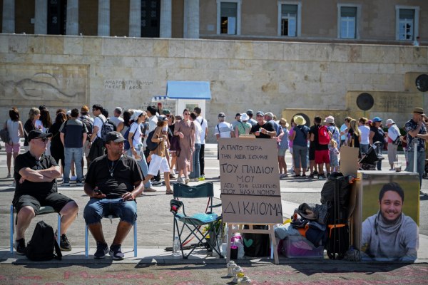 Τέμπη: Πατέρας ξεκινά απεργία πείνας σε ένδειξη στήριξης στον Πάνο Ρούτσι