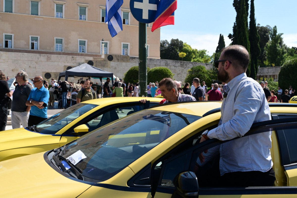 Πάνος Ρούτσι: Αυτοκινητοπομπή ταξί στο Σύνταγμα σε ένδειξη αλληλεγγύης στον απεργό πείνας
