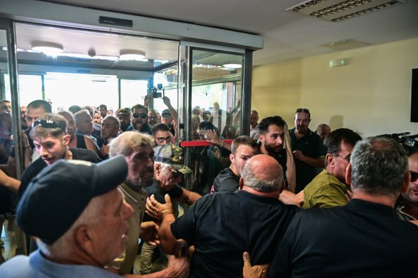 ΣΥΡΙΖΑ: Οι κτηνοτρόφοι οδηγούνται ως «πρόβατα επί σφαγήν» από το Επιτελικό Κράτος Μητσοτάκη – Έξαρση ευλογιάς