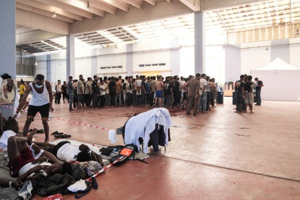 Ένωση Διοικητικών Δικαστών: Αντίθετοι στην αυστηροποίηση του μεταναστευτικού νομοσχεδίου