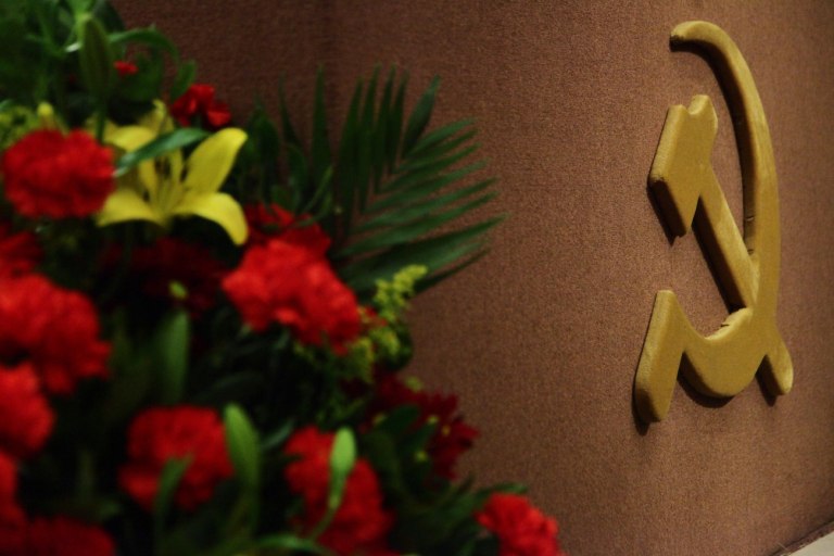 ΚΚΕ για ομιλία Μητσοτάκη: Εντελώς ευθυγραμμισμένη με τον ρόλο του συνηγόρου των εγκλημάτων του Ισραήλ