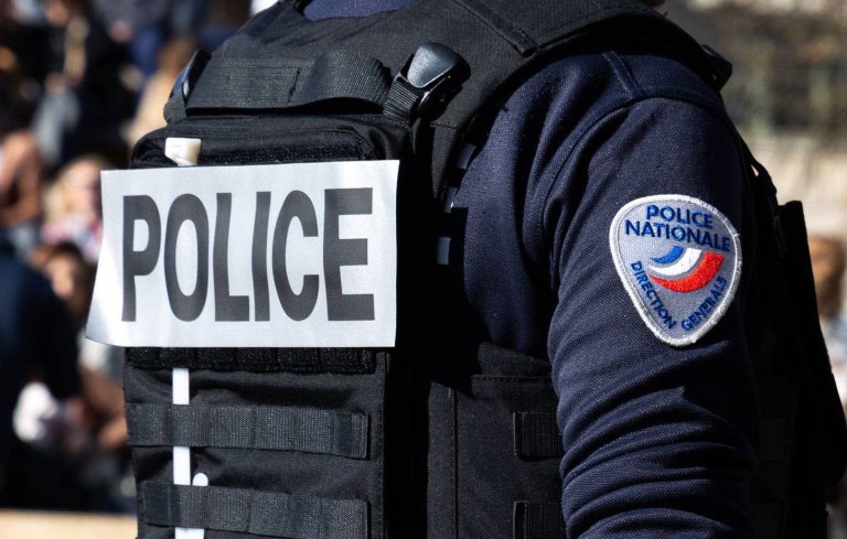 Γαλλία: Νεκρός από αστυνομικά πυρά άνδρας με ματσέτα έξω από σχολείο κοντά στην Τουλόν