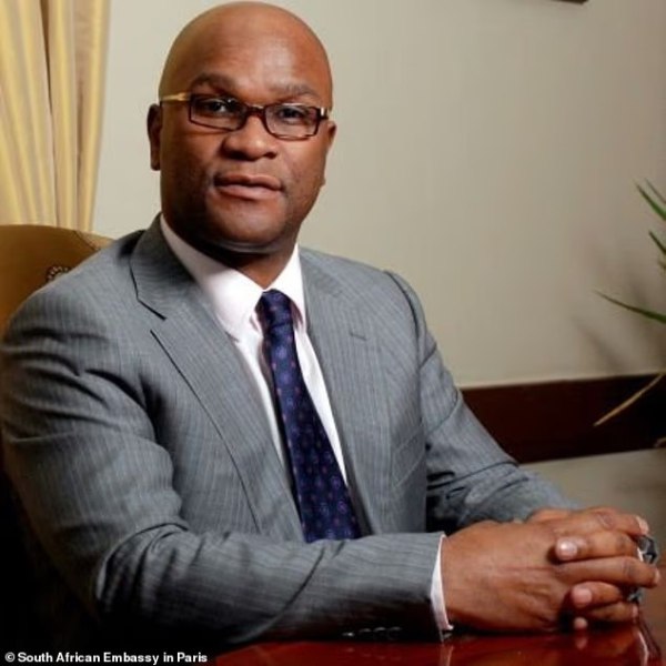 Τραγωδία στο Παρίσι: Ο πρέσβης της Νότιας Αφρικής έπεσε από τον 22ο όροφο ξενοδοχείου