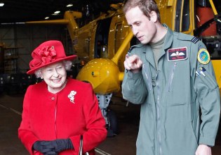 «Το Ουίνδσορ είναι εκείνη»: Ο πρίγκιπας Γουίλιαμ για τη γιαγιά Ελισάβετ και τον διπλό καρκίνο – «Δύσκολη χρονιά»
